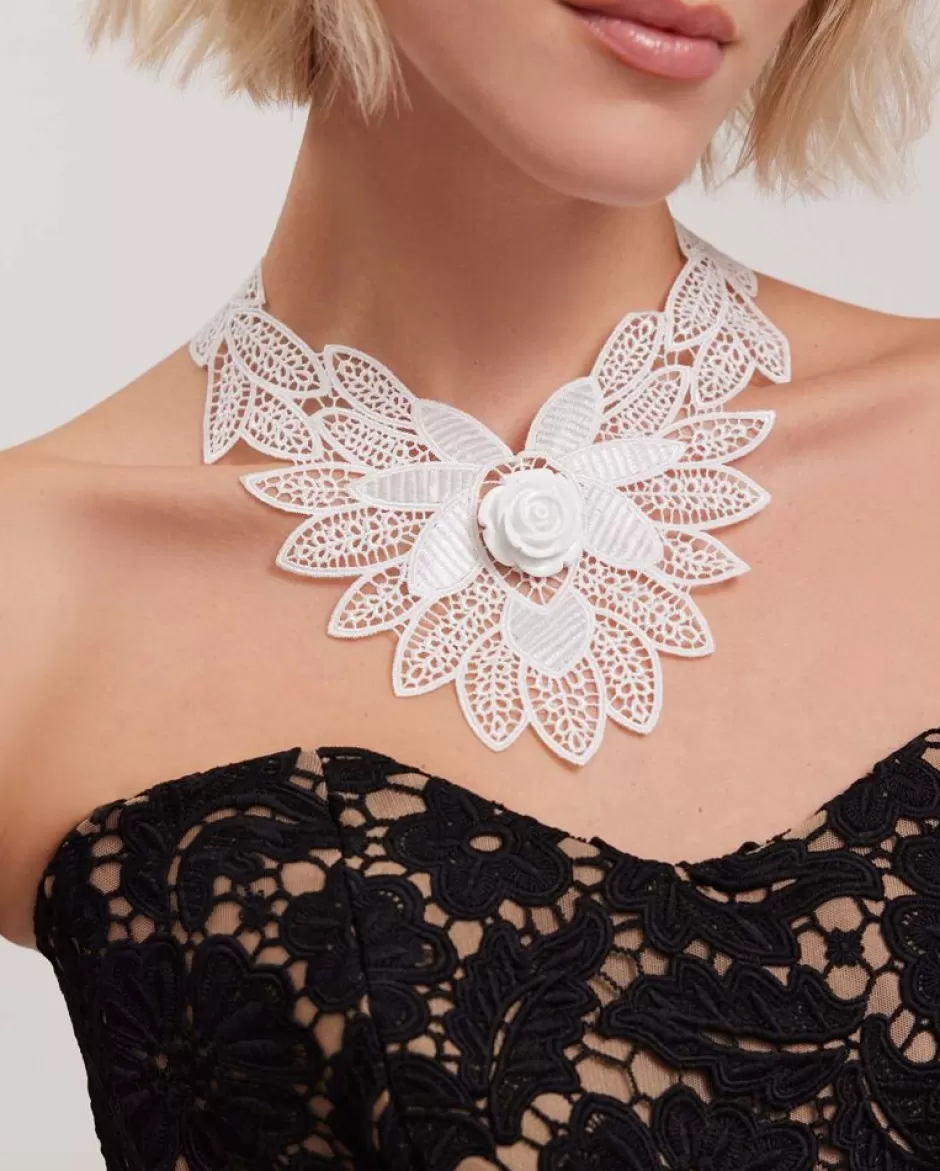 Anne Fontaine Collars*White Crochet Lace Floral Collar Necklace